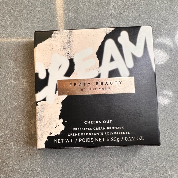 FENTY Beauty Cheeks Out Cream Bronzer in 02 “Butter Biscuit”💝 - Picture 12 of 13